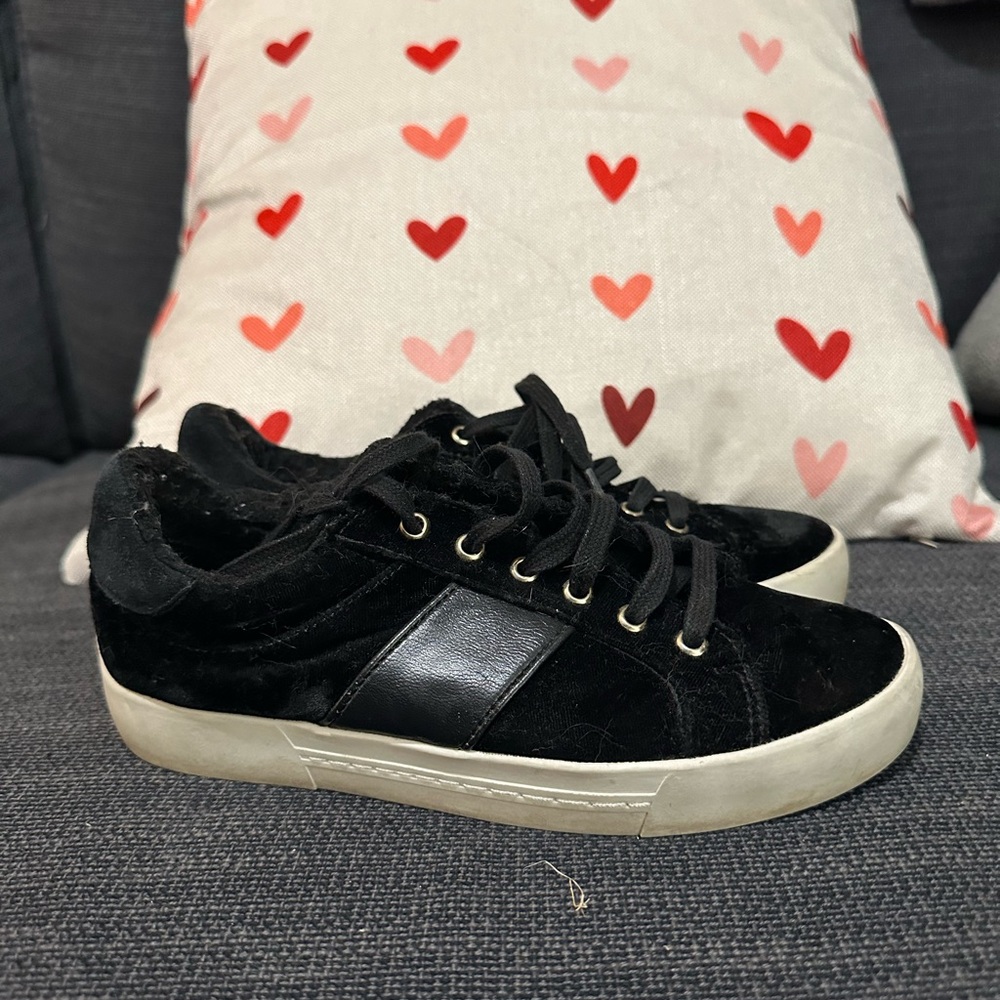 Joie velvet sneaker-EUC